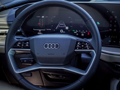 New 2025 Audi Q5 Premium Plus image 24