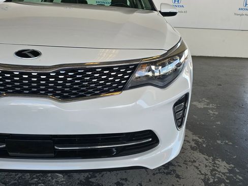 Used 2018 Kia Optima SX FWD image 28