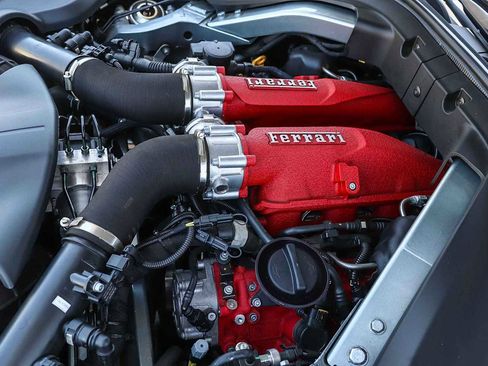 Used 2021 Ferrari Roma RWD image 36