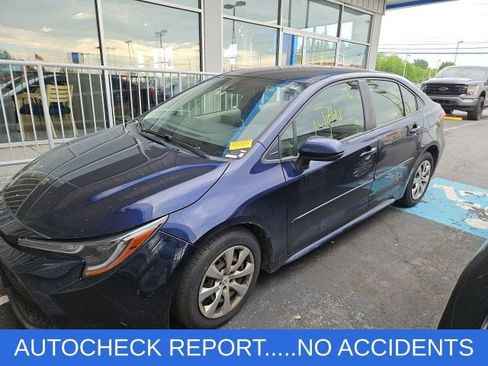 Used 2020 Toyota Corolla LE FWD image 3