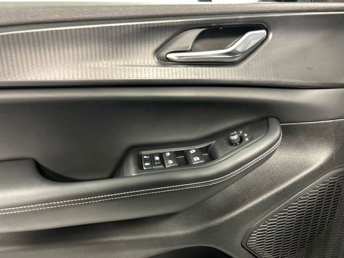 Used 2024 Jeep Grand Cherokee Altitude image 14