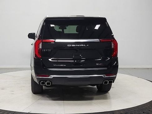 Used 2025 GMC Yukon Denali RWD image 7