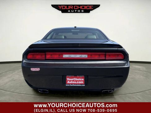 Used 2010 Dodge Challenger R/T RWD image 4