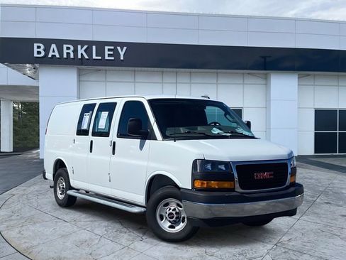 Used 2024 GMC Savana 2500 w/ Driver Convenience Package image 1