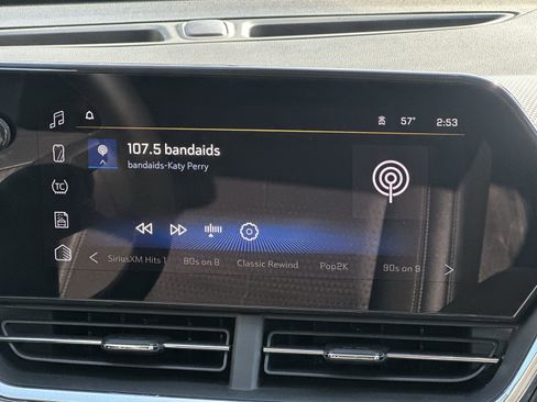 Certified 2025 Chevrolet Trax LT w/ LT Convenience Package image 26