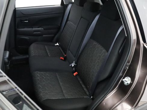 Used 2021 Mitsubishi Outlander Sport ES FWD image 9