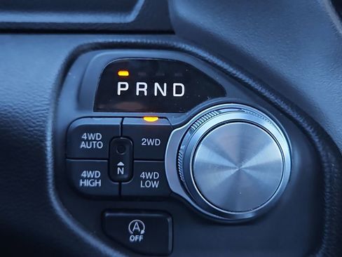 Used 2025 RAM 1500 Laramie image 18