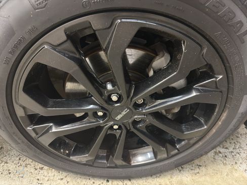 Used 2019 GMC Terrain SLT w/ Preferred Package FWD image 39