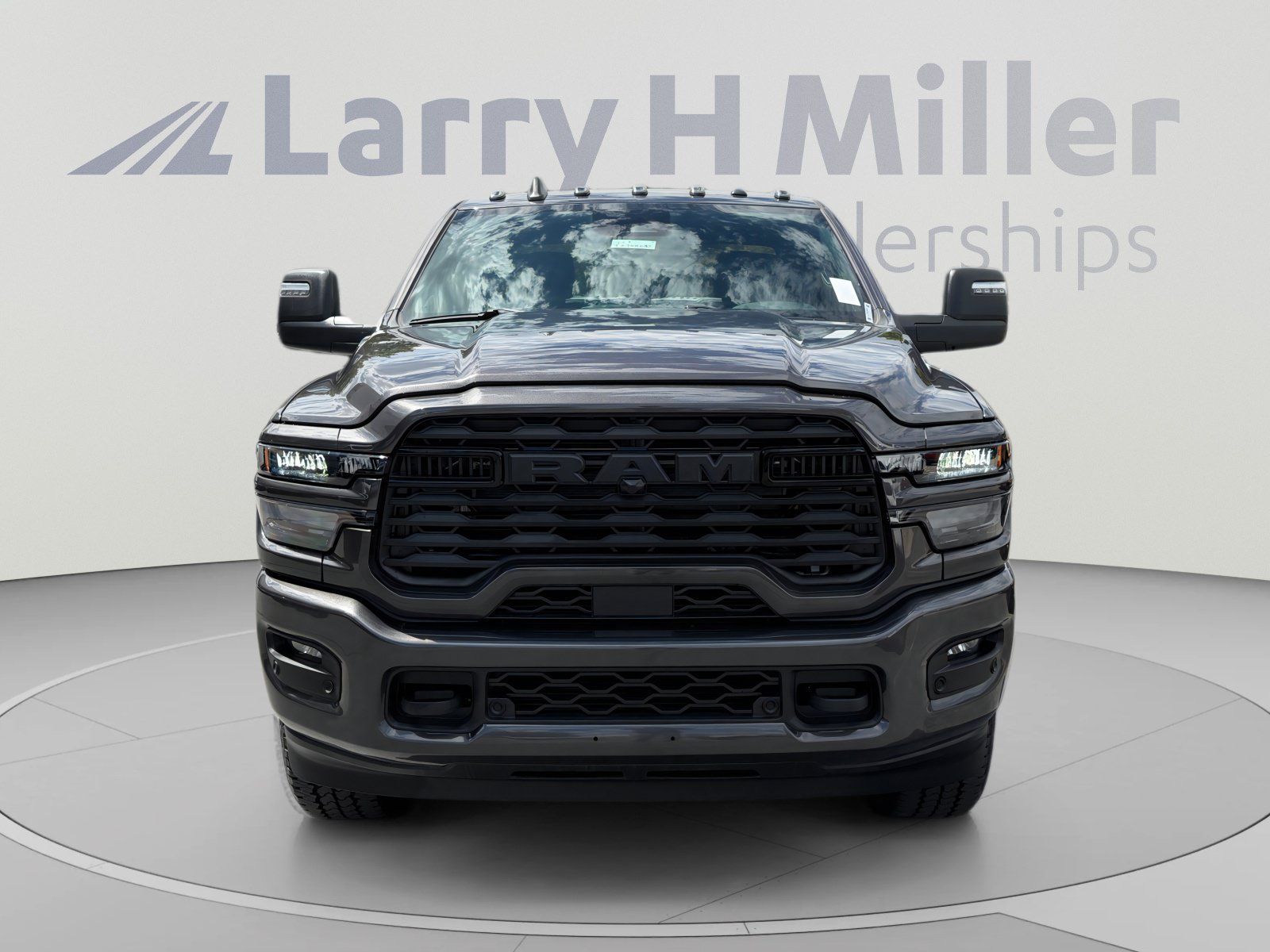 New 2026 RAM 3500 Big Horn AWD/4WD image 8