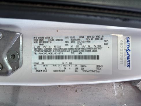 Used 2014 Ford Escape Titanium w/ Equipment Group 401A FWD image 33