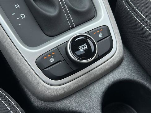 New 2026 Hyundai Venue SEL FWD image 10
