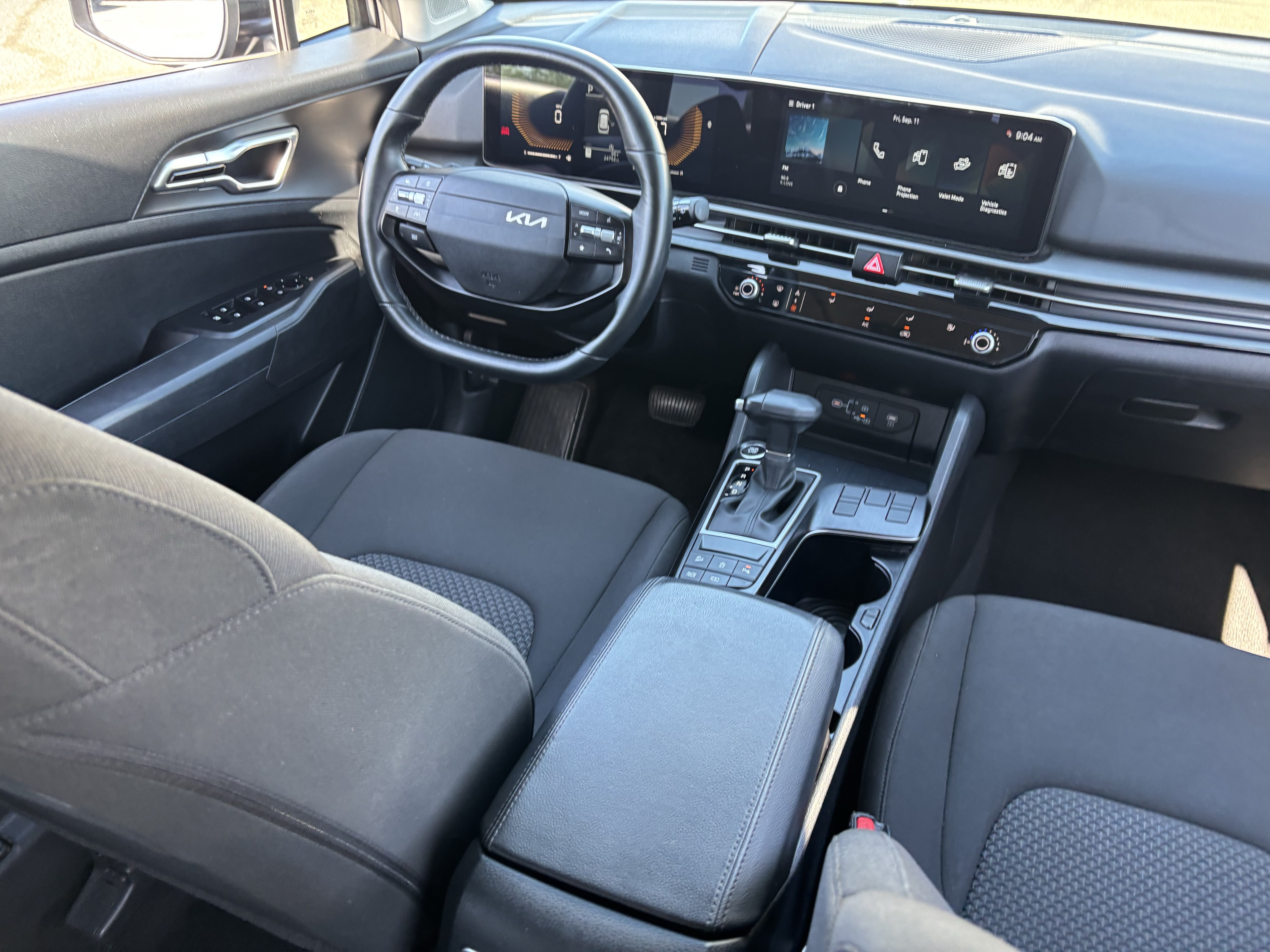 Certified 2026 Kia Sportage LX FWD image 12