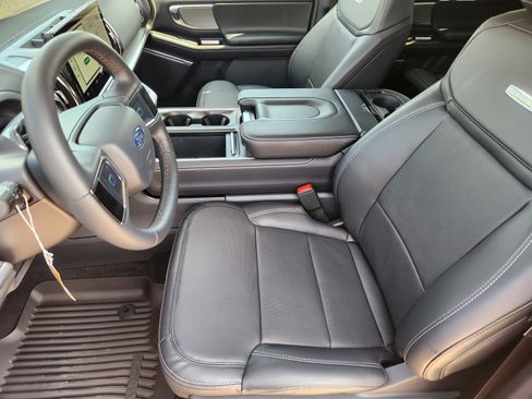New 2026 Ford Expedition Platinum AWD/4WD image 13
