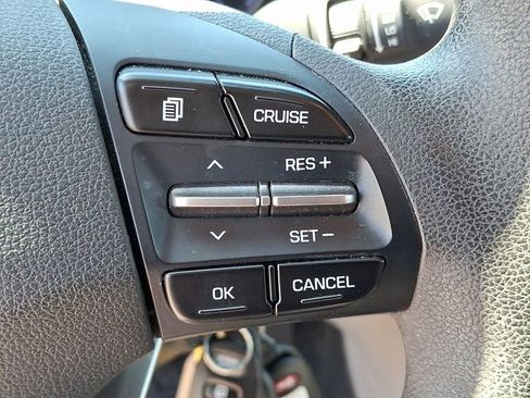 Used 2019 Hyundai Elantra SEL image 18