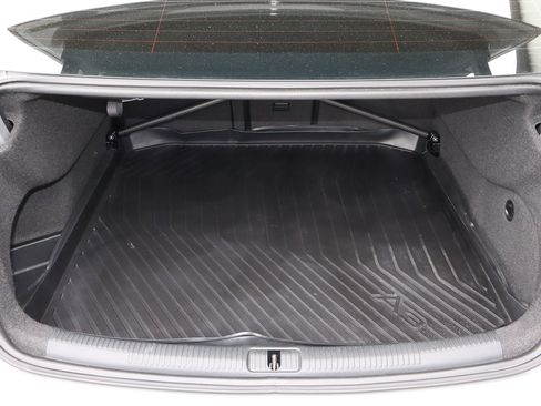 Used 2018 Audi RS 3 w/ Technology Package image 10