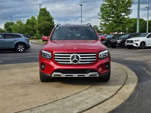 Used 2026 Mercedes-Benz GLB 250 image 4