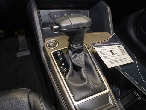 New 2026 Kia Sportage EX image 13