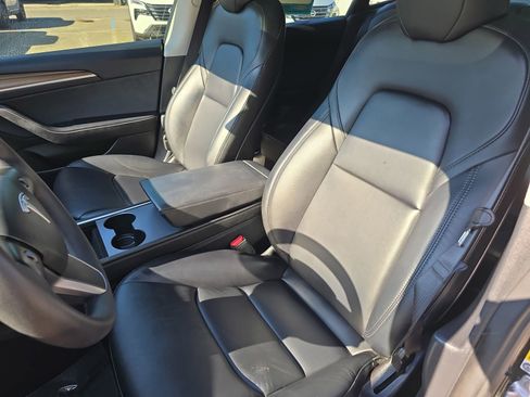 Used 2023 Tesla Model 3 Standard Range RWD image 17