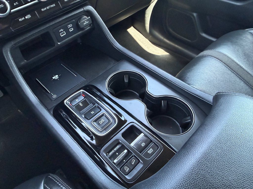 Certified 2025 Honda Pilot EX-L image 17