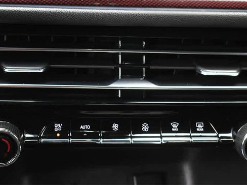 Used 2024 Chevrolet Traverse Z71 w/ LPO, Floor Liner Package AWD/4WD image 20