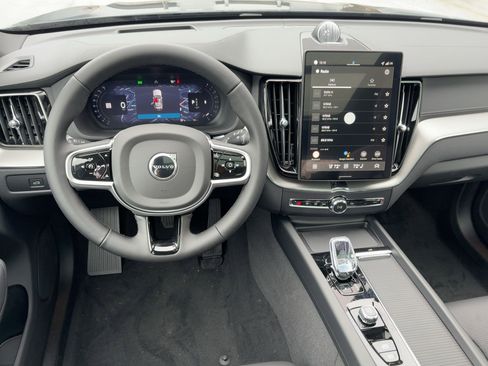 New 2026 Volvo XC60 B5 Ultra w/ Protection Package Premier image 28