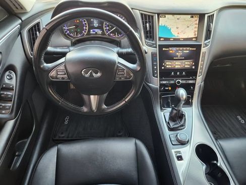 Used 2015 INFINITI Q50 Premium w/ Navigation Package RWD image 27