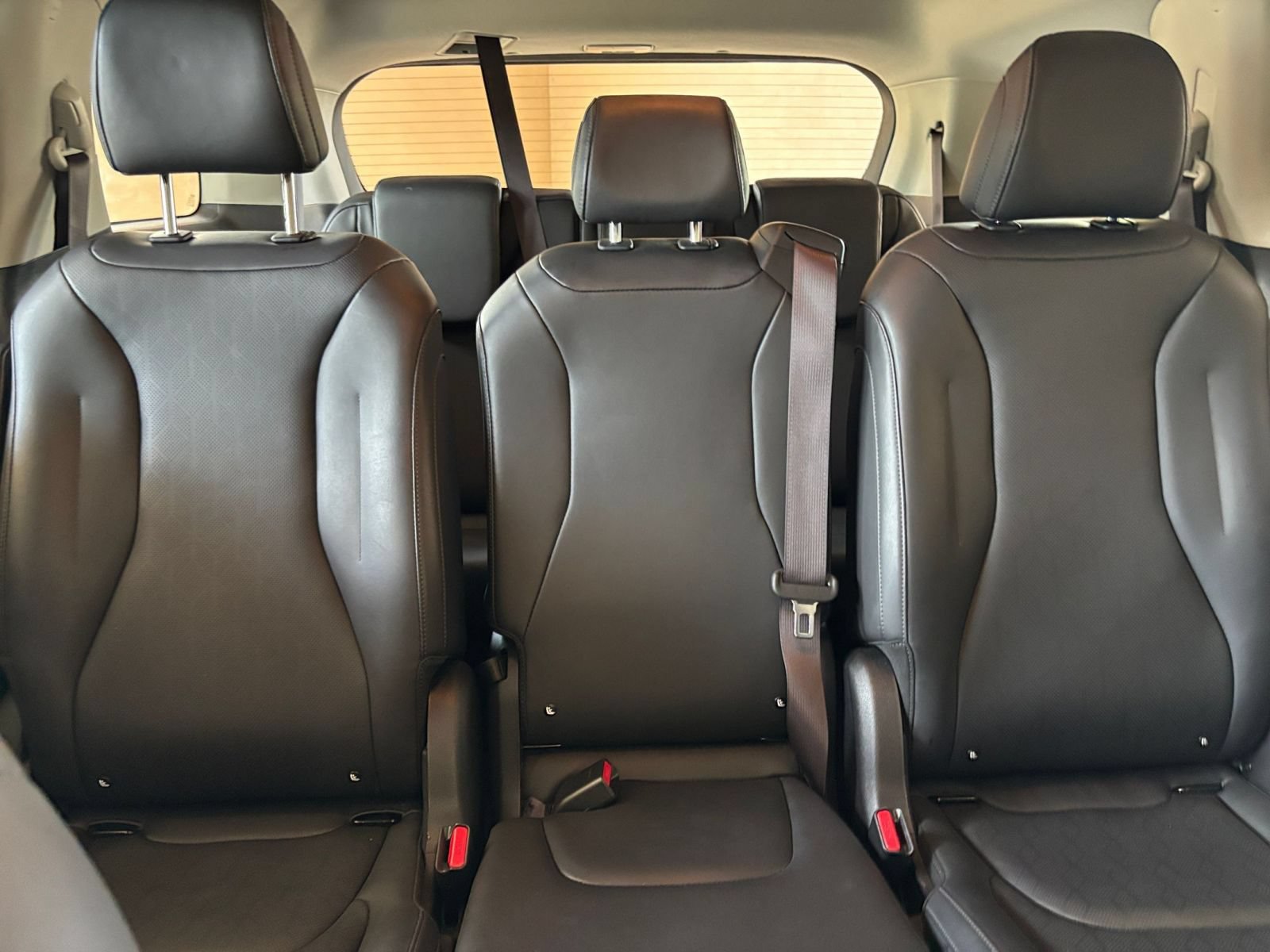 Used 2026 Kia Carnival FWD image 40