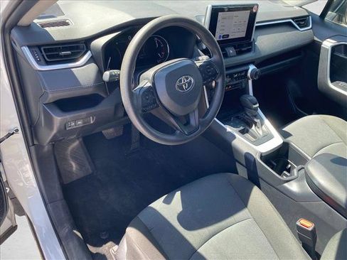 Used 2025 Toyota RAV4 XLE FWD image 13