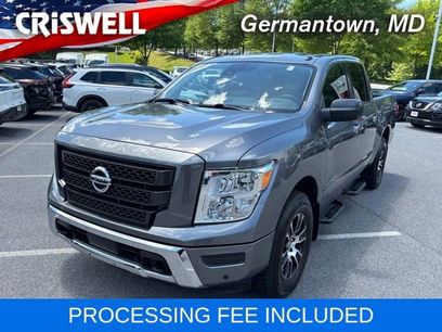 Used 2021 Nissan Titan SV w/ SV Convenience Package