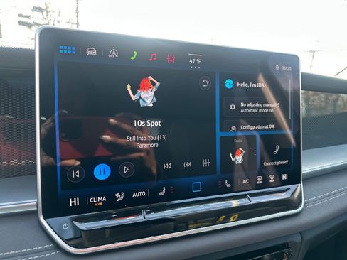 New 2026 Volkswagen Tiguan SE image 9