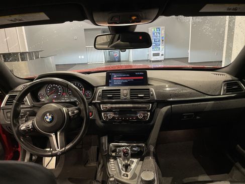 Used 2020 BMW M4 Coupe image 32