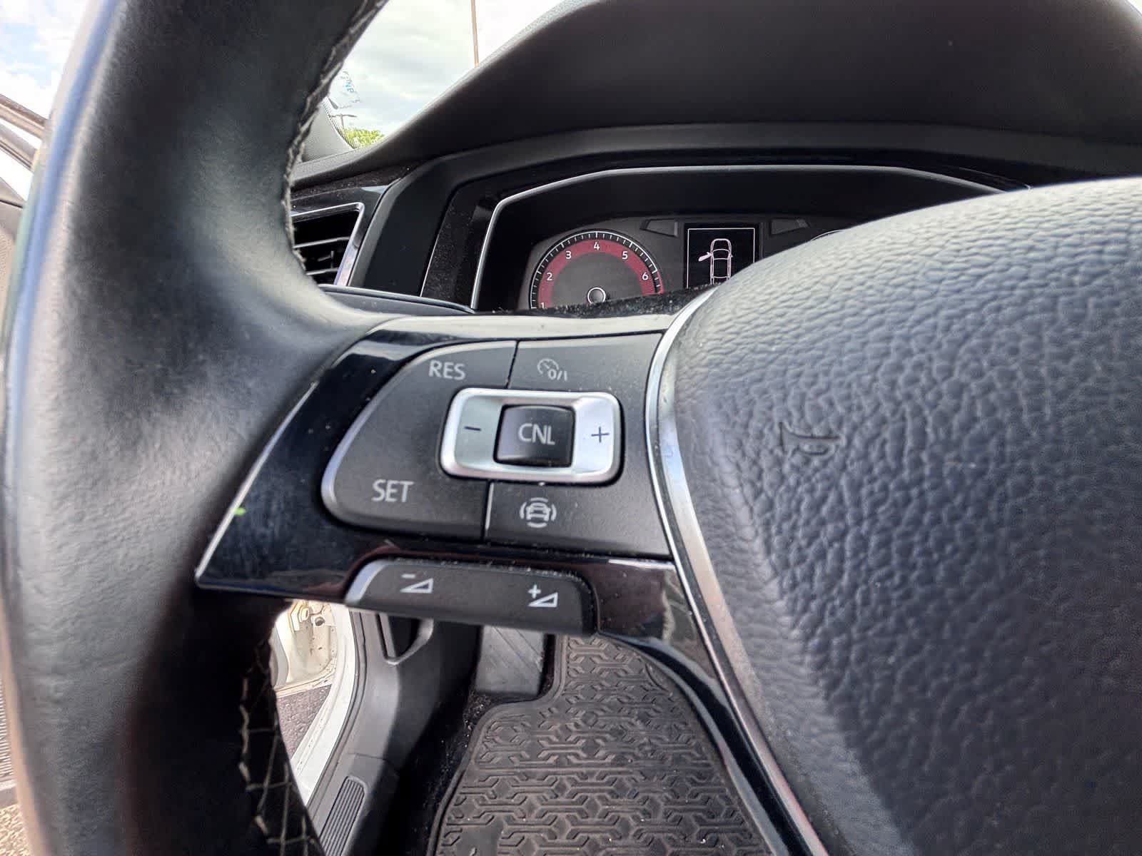 Used 2021 Volkswagen Jetta R-Line FWD image 15