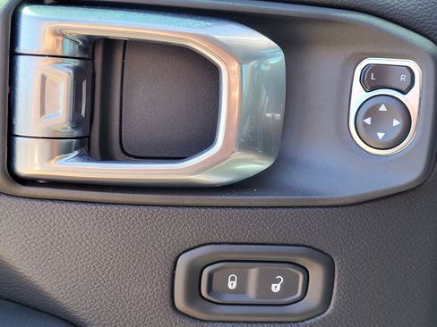 New 2026 Jeep Gladiator Sport AWD/4WD image 14