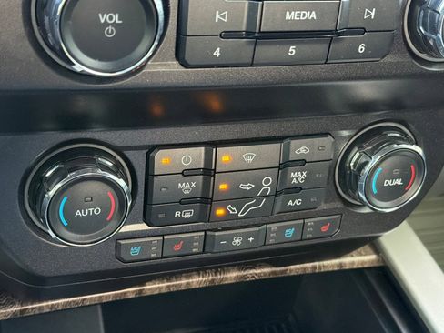 Used 2019 Ford F350 Lariat w/ Lariat Ultimate Package image 20