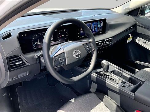 New 2026 Nissan Sentra SV w/ Floor Mat Package FWD image 8