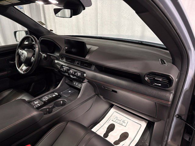 Used 2024 Honda Pilot TrailSport image 37