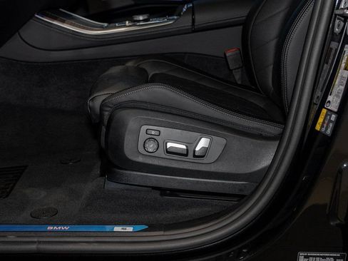 New 2026 BMW X5 xDrive50e AWD/4WD image 16