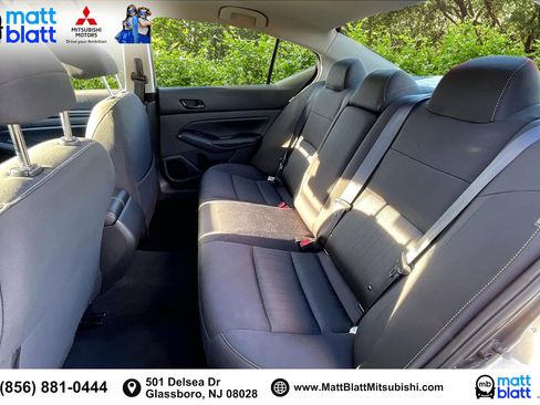 Used 2024 Nissan Altima 2.5 SV image 27