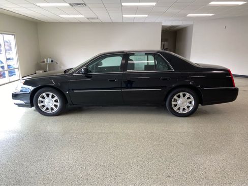 Used 2009 Cadillac DTS image 9