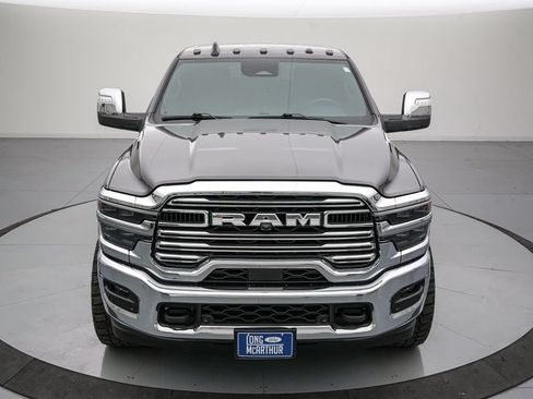 Used 2025 RAM 2500 Laramie AWD/4WD image 10