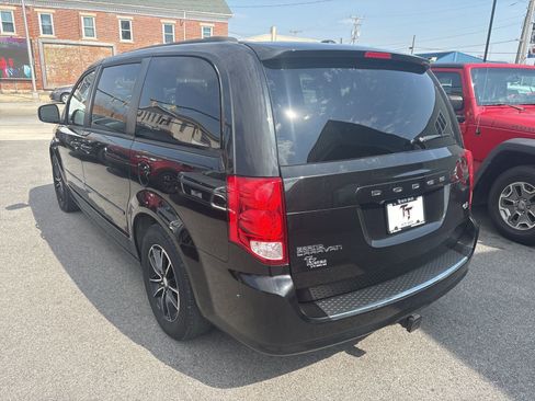Used 2015 Dodge Grand Caravan R/T w/ Driver Convenience Group image 3