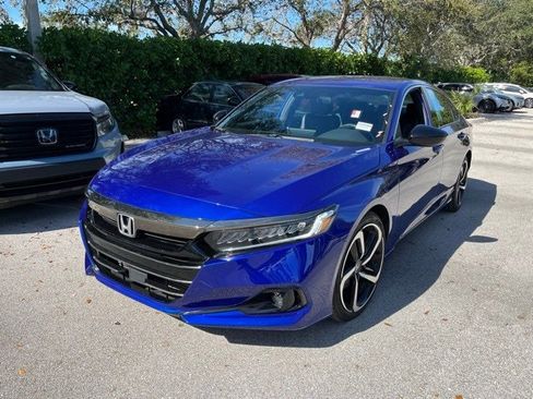 Used 2022 Honda Accord Sport image 2