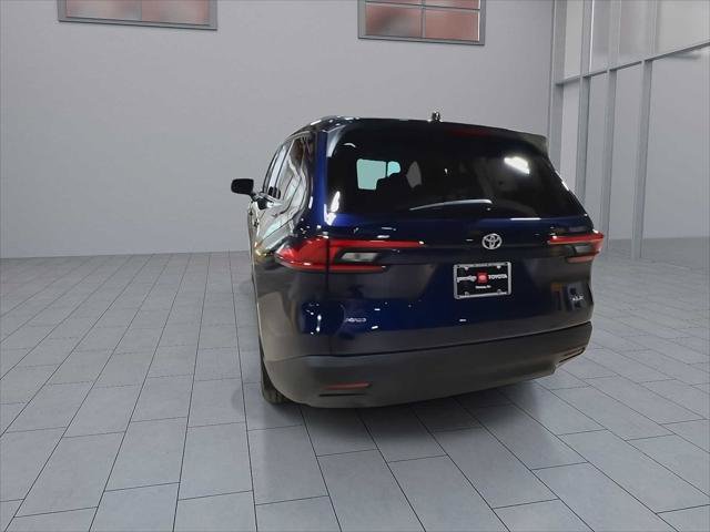 Certified 2024 Toyota Grand Highlander AWD image 7