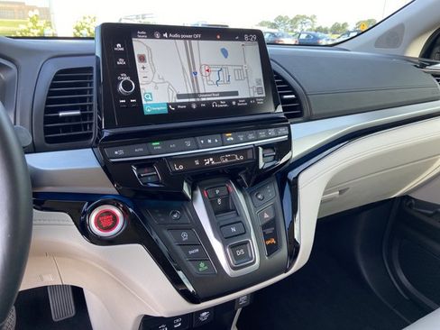 Used 2025 Honda Odyssey Touring image 40