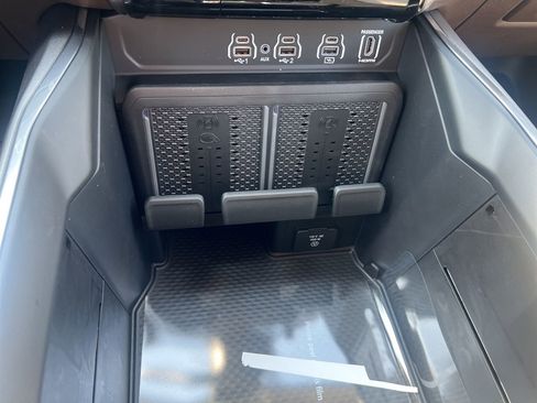 New 2026 RAM 1500 Laramie AWD/4WD image 28