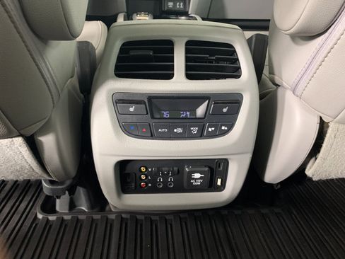 Used 2016 Honda Pilot Elite image 32