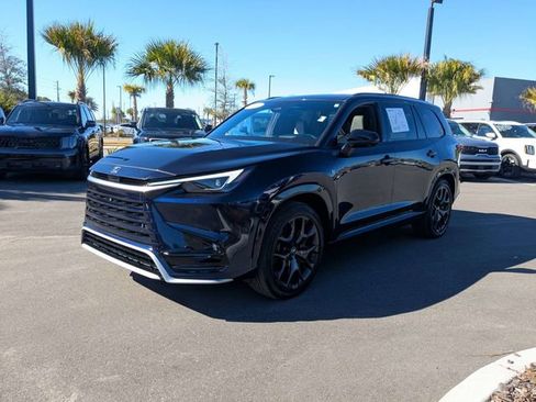 Used 2024 Lexus TX 500h AWD image 7