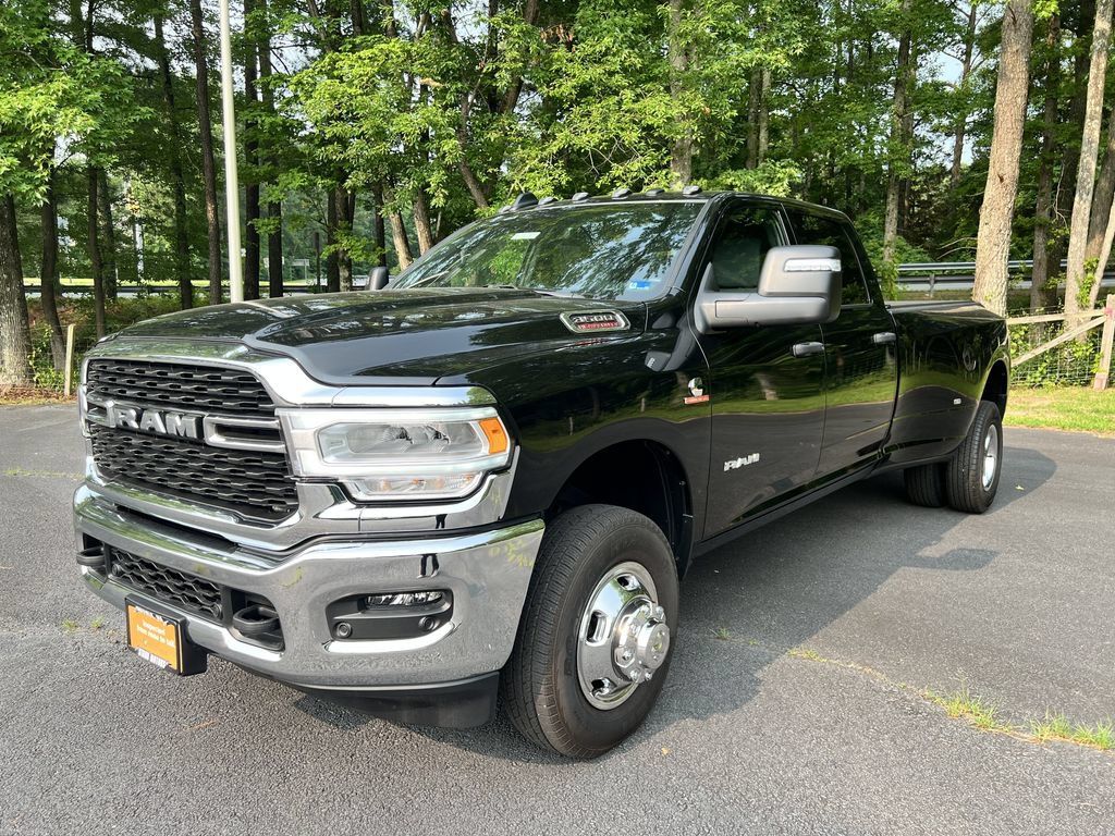 Certified 2024 RAM 3500 Big Horn w/ Level 2 Equipment Group AWD/4WD image 7
