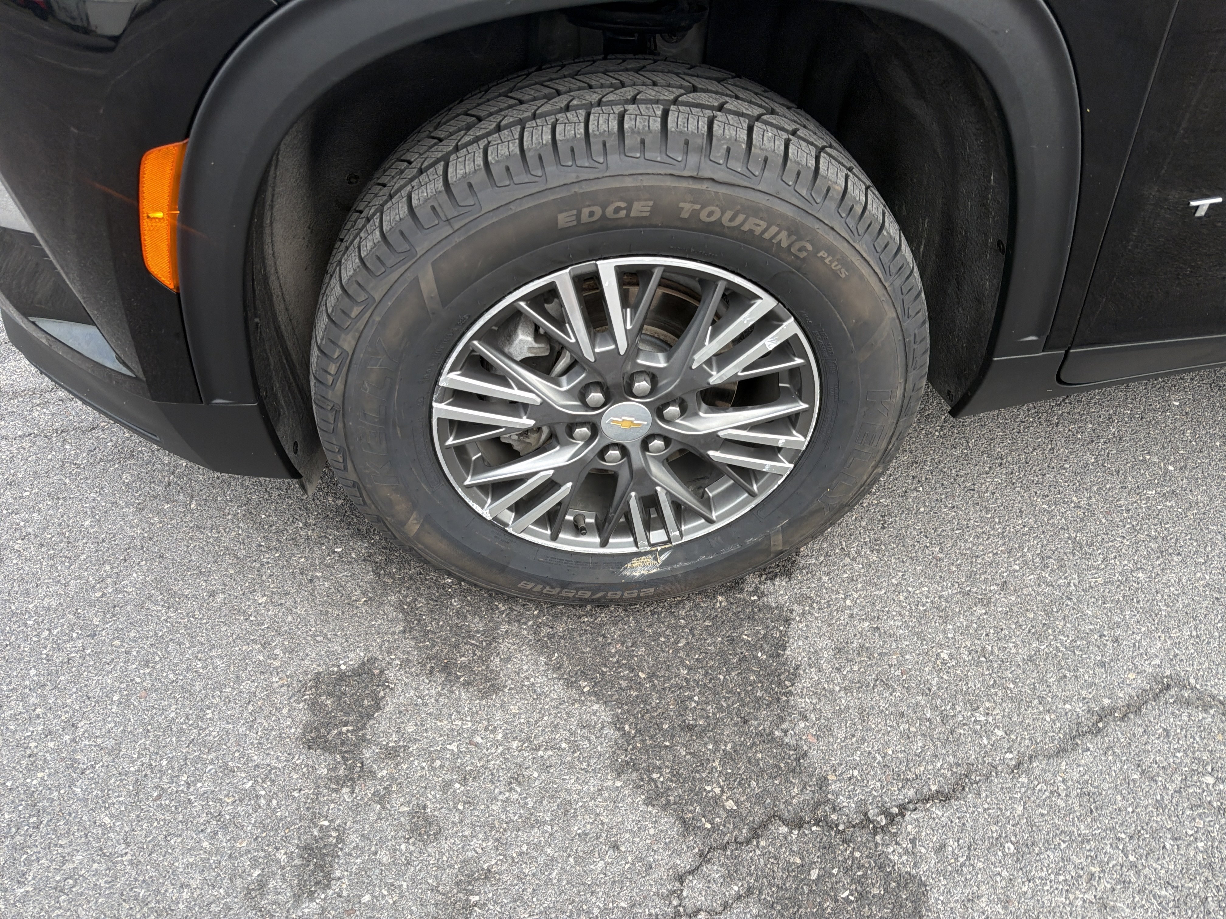 Used 2025 Chevrolet Traverse LT AWD/4WD image 11