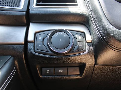 Used 2017 Ford Explorer Platinum AWD/4WD image 50